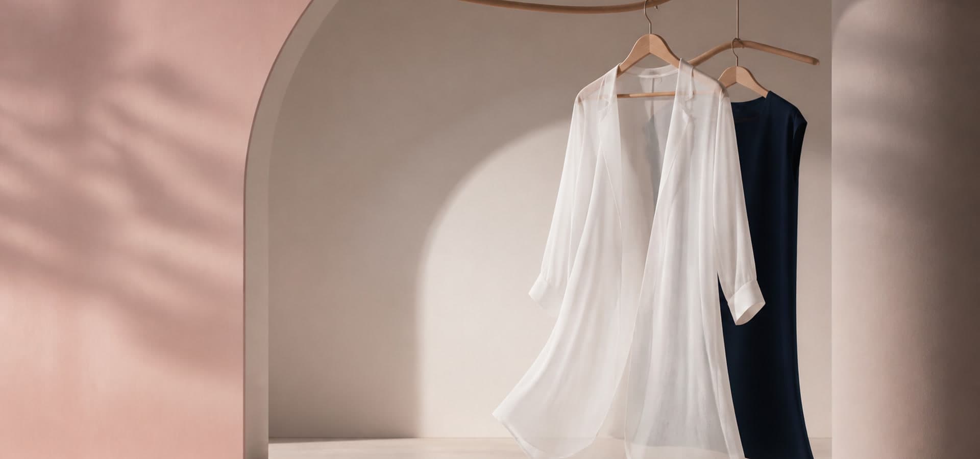 Como usar camisão sobre vestido: comprimento, abertura e movimento