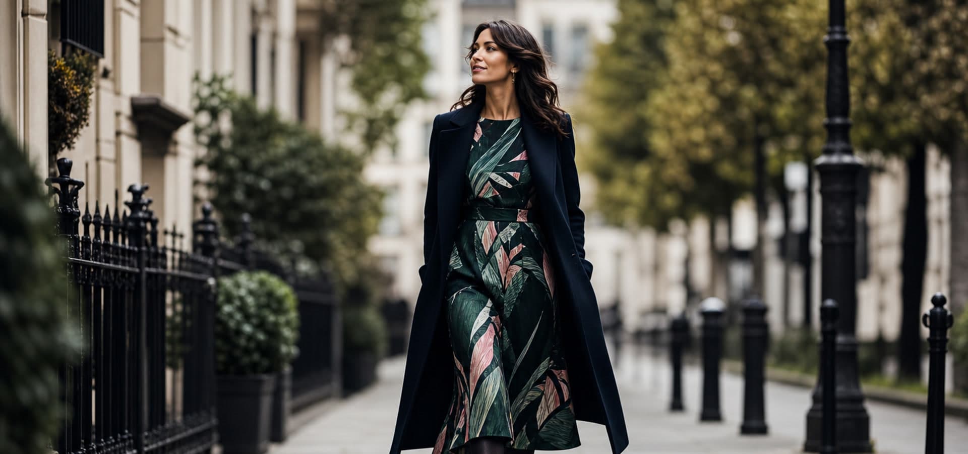 Vestido estampado no inverno: como criar camadas sem esconder a estampa
